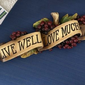 Design Toscano  22in W x 6in H Resin Live Love Laugh Floral Wall Sculpture